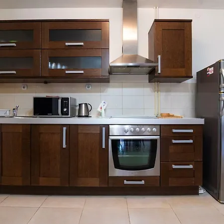 • Spacious ǀ Main Square ǀ 2 ǀ Parking • Apartman *